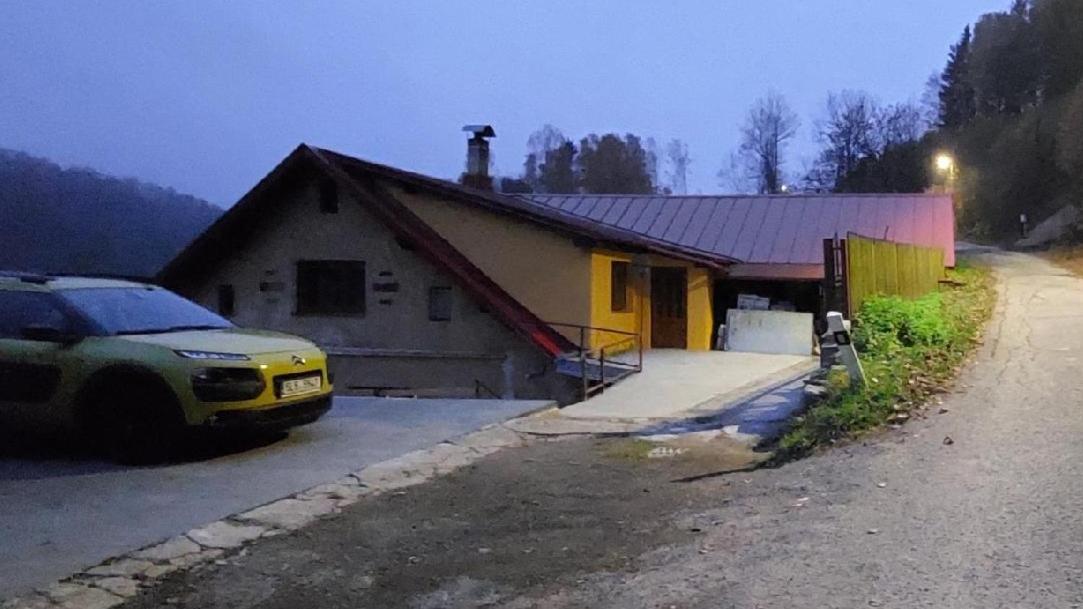 Podhorsky Apartman Materidouska Desna  Luaran gambar