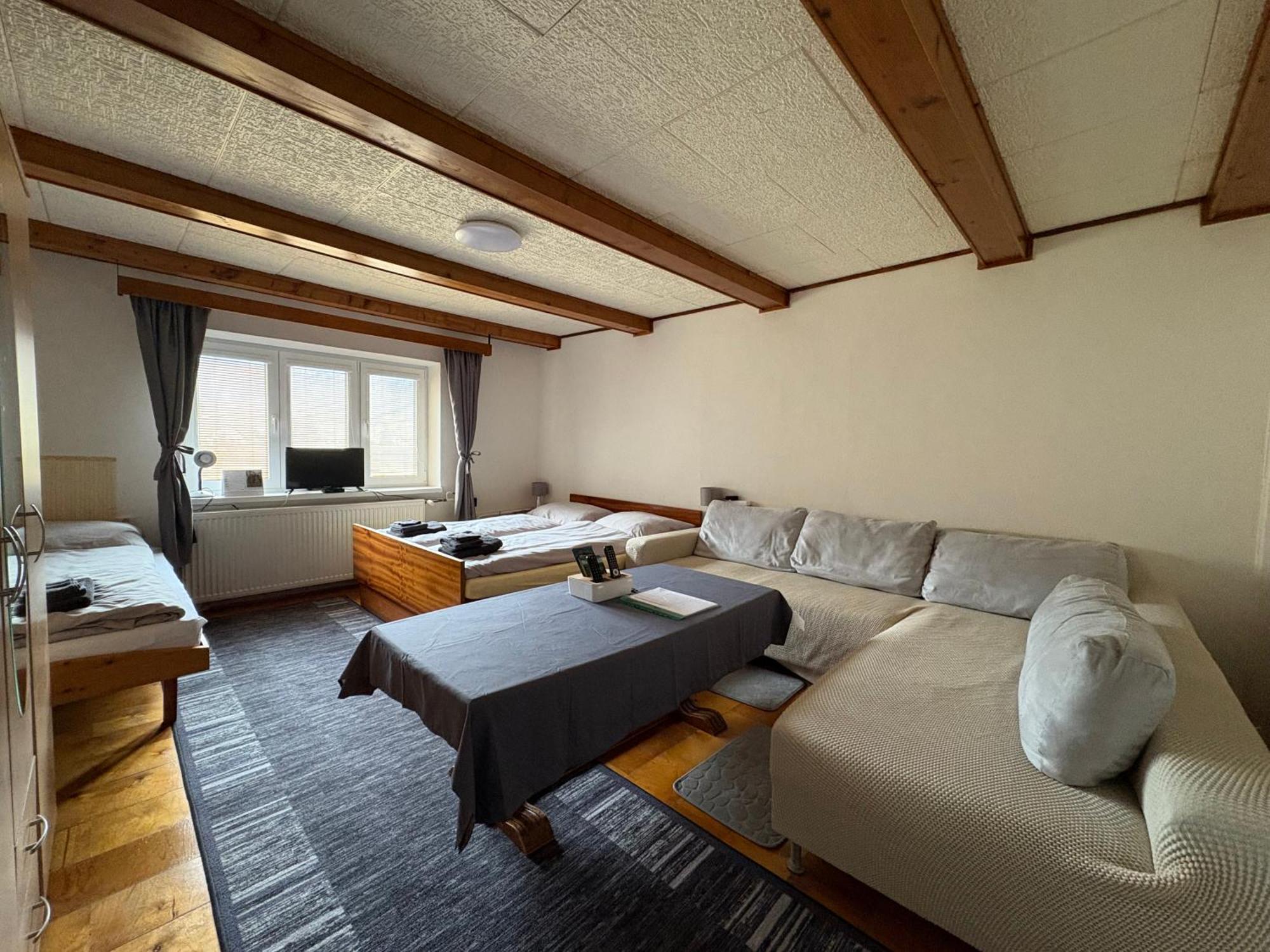 Podhorsky Apartman Materidouska Desna  Luaran gambar